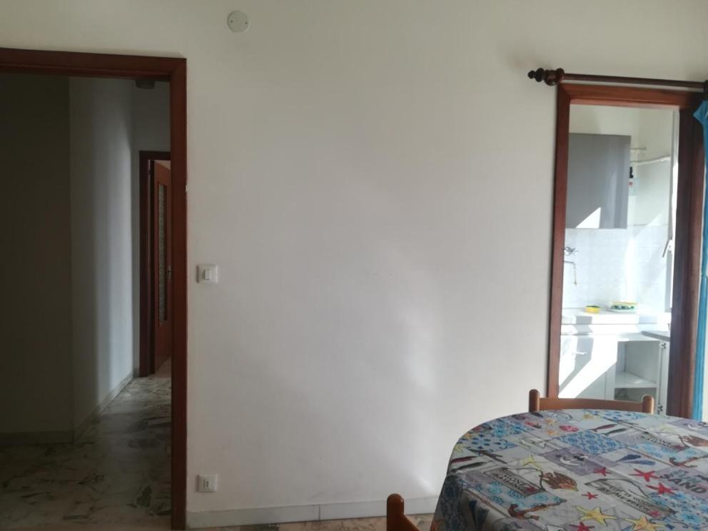Residence Villa Carmen Fronte Mare A 50 Mt Pietra Ligure Eksteriør billede