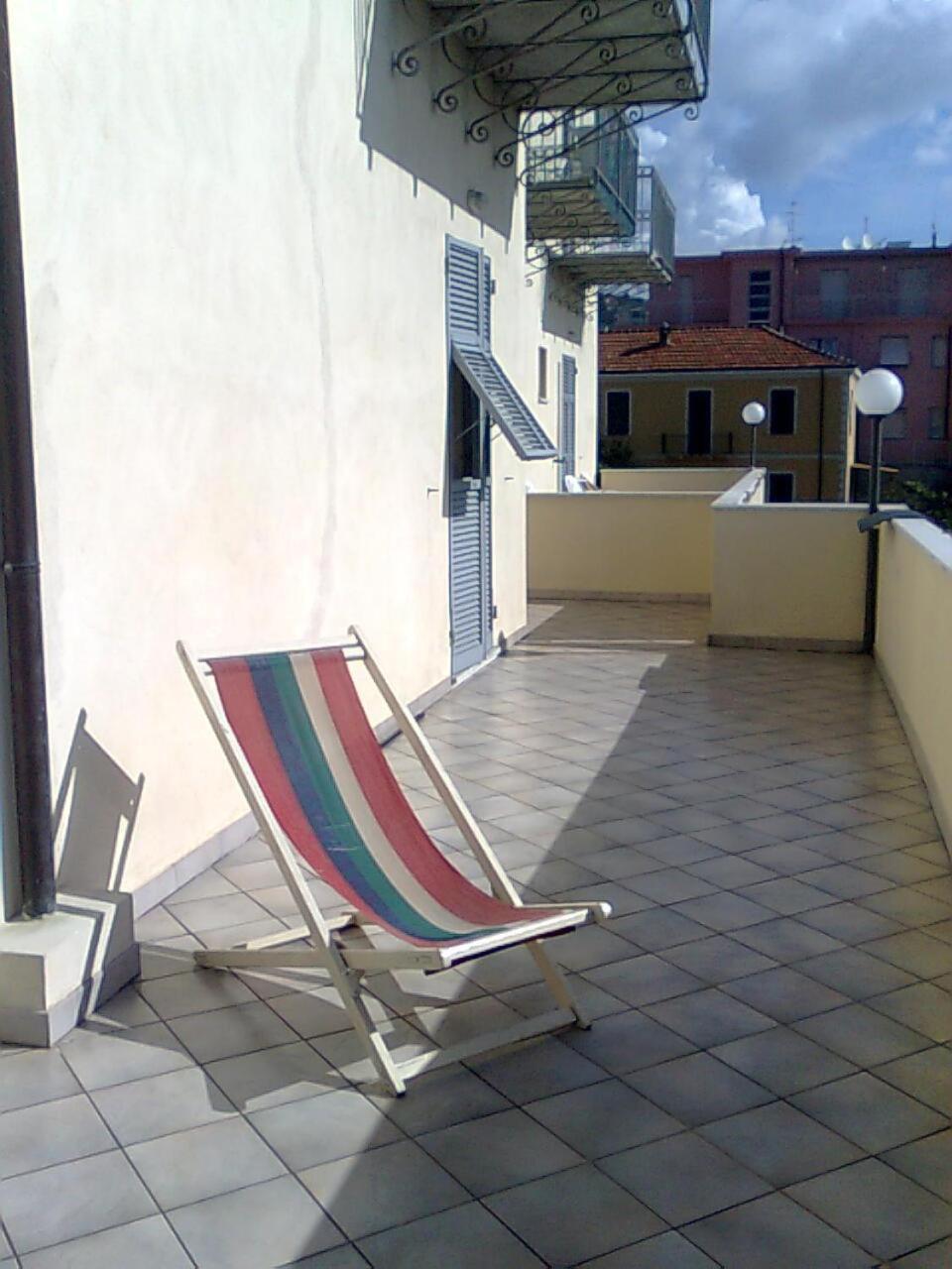 Residence Villa Carmen Fronte Mare A 50 Mt Pietra Ligure Eksteriør billede