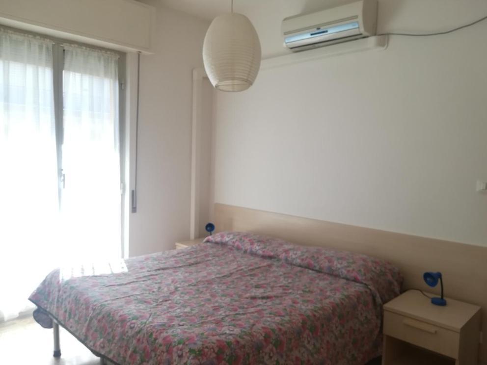 Residence Villa Carmen Fronte Mare A 50 Mt Pietra Ligure Eksteriør billede